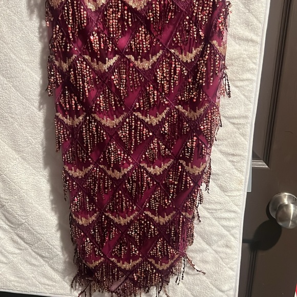 NWOT. Maroon. Party cocktail dress bodycon sequins. Stretches - Picture 9 of 14
